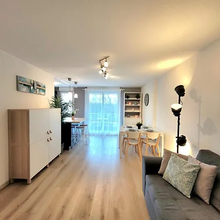 Διαμέρισμα Cozy Pool View Of Cite Des Vins Μπον