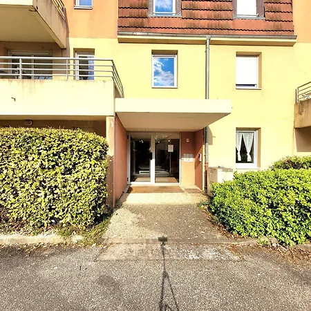 Cozy Pool View Of Cite Des Vins * 博讷