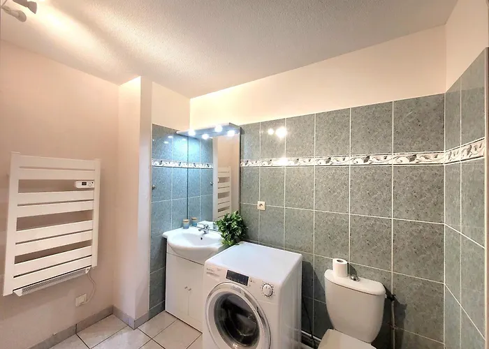 Cozy Pool View Of Cite Des Vins 公寓 *