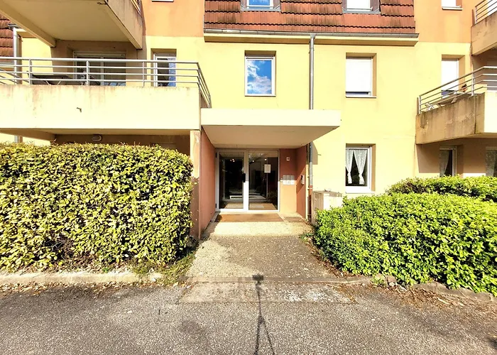 Cozy Pool View Of Cite Des Vins * 博讷